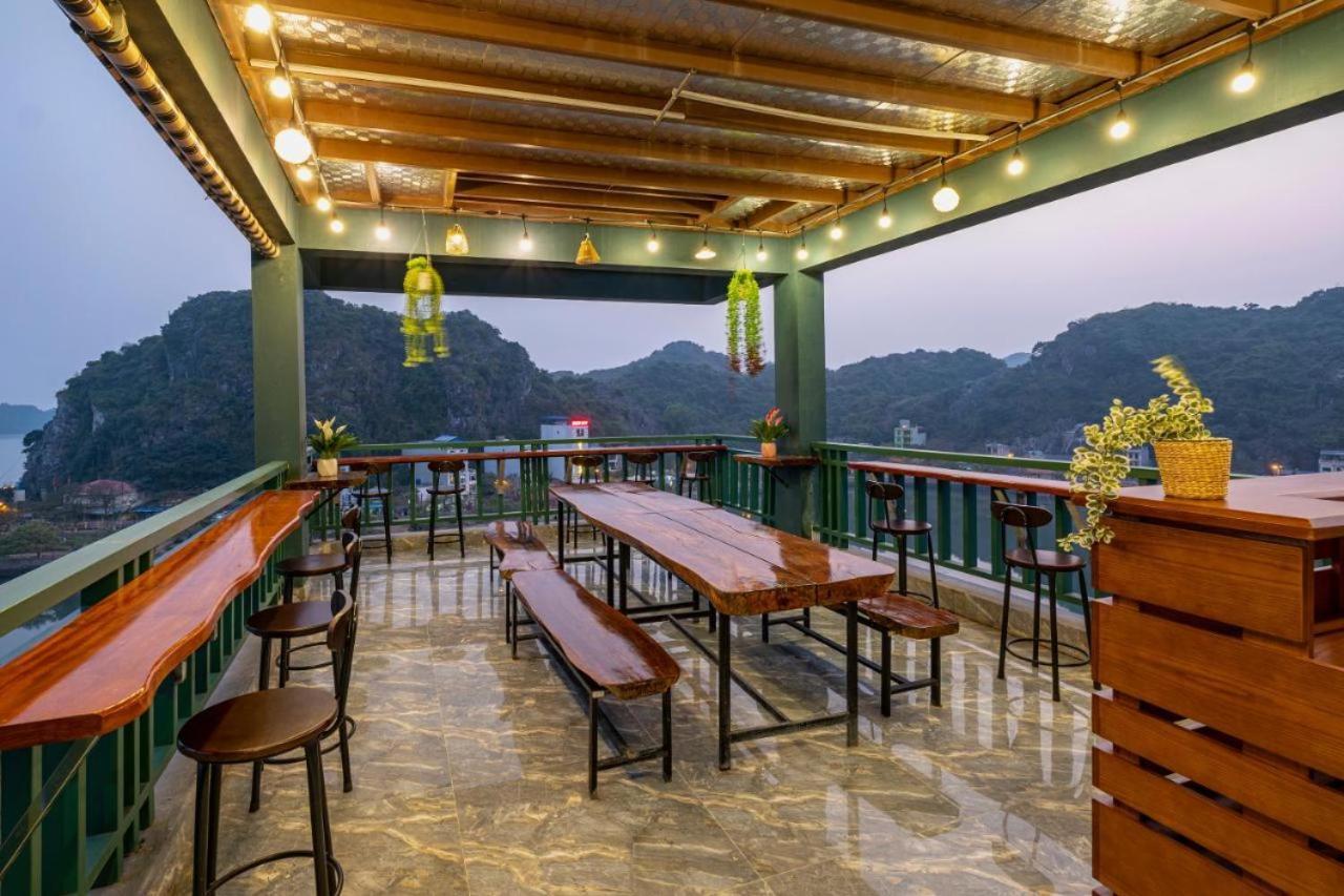 Aroma Cat Ba Sea View Hotel Chan Chau Exterior photo
