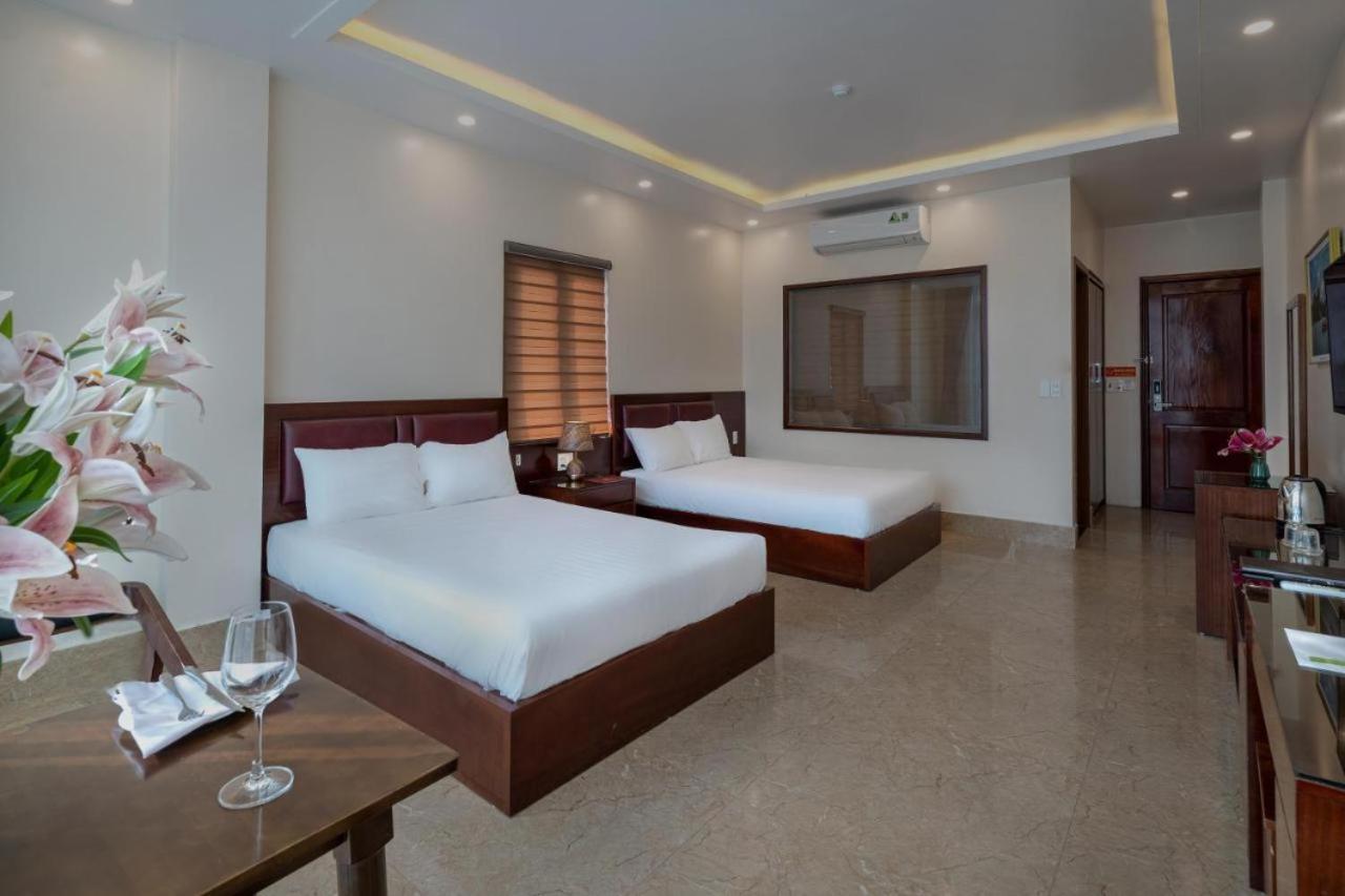 Aroma Cat Ba Sea View Hotel Chan Chau Exterior photo
