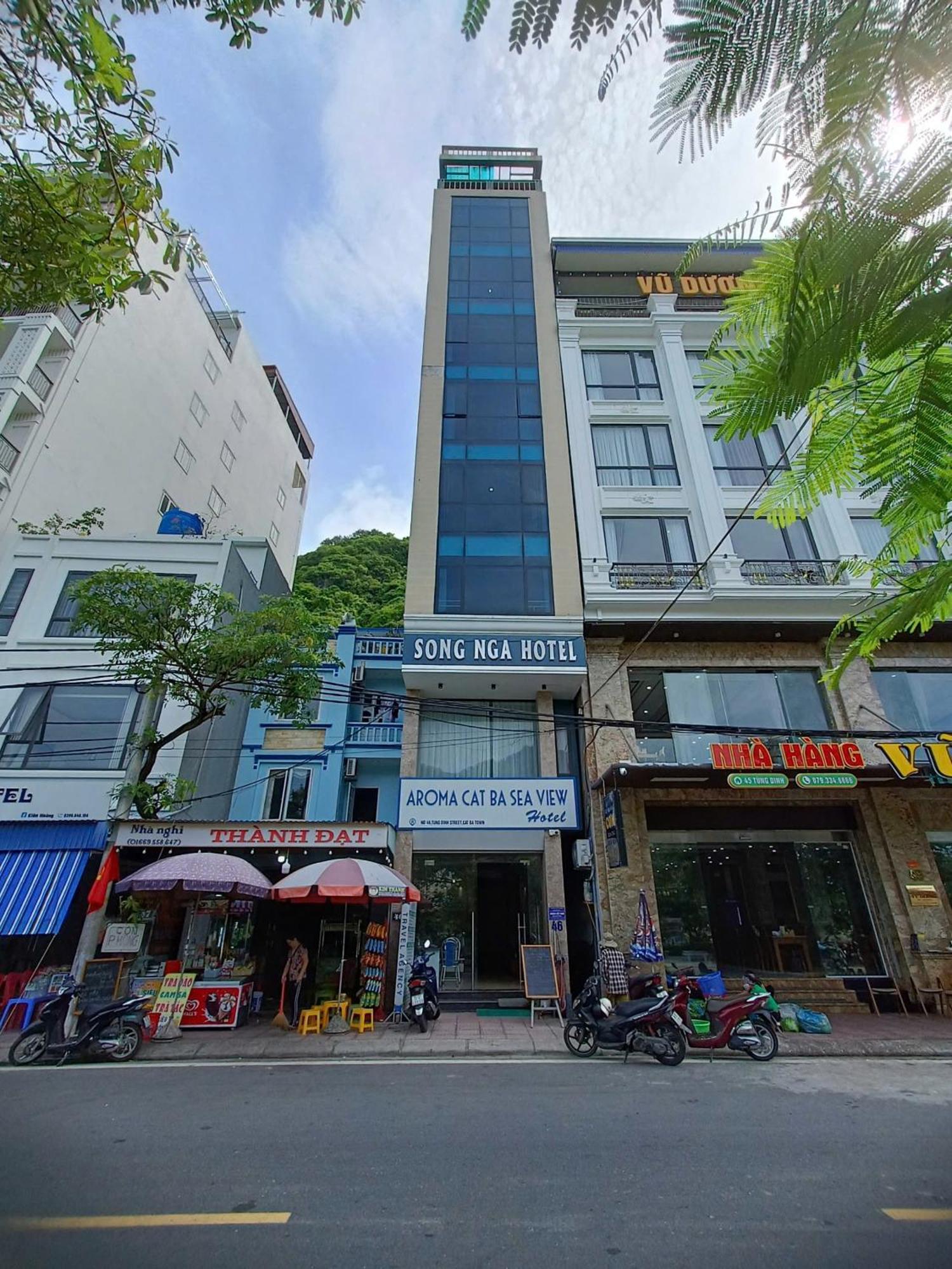 Aroma Cat Ba Sea View Hotel Chan Chau Exterior photo